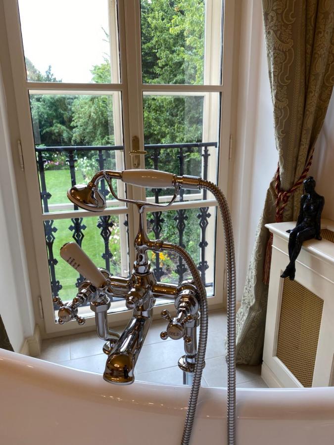 & Restaurant Chateau Trnova Hotel 4*